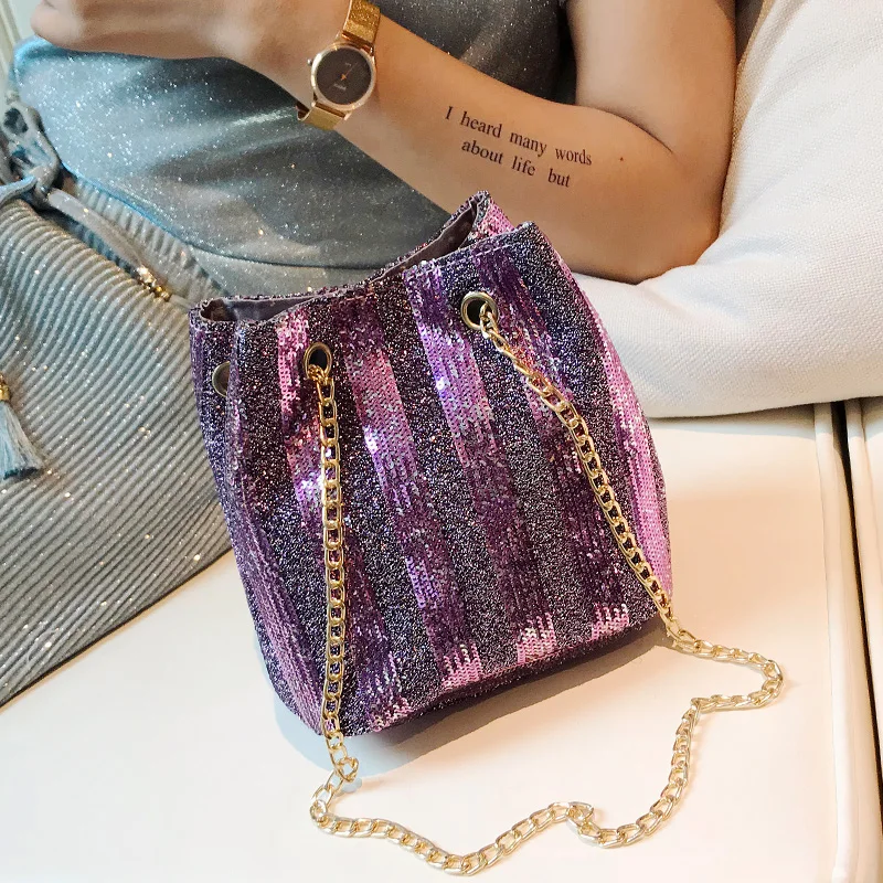 BENVICHED Ladies' pu Bucket bag 2019 new spring fashion stripe Sequins chain mini handbag Inclined single shoulder bag c410
BENVICHED Ladies' pu Bucket bag 2019 new spring fashion stripe Sequins chain mini handbag Inclined single shoulder bag c410