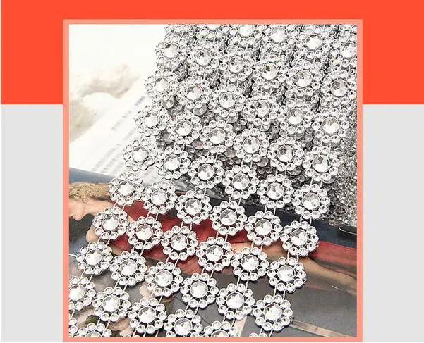 1Yard/Bag 11 cm Width Plastic Line Drill Sunflower Rhinestone Mesh Clear Beads Chain Garland Party Decoration DIY Decoration
1Yard/Bag 11 cm Width Plastic Line Drill Sunflower Rhinestone Mesh Clear Beads Chain Garland Party Decoration DIY Decoration