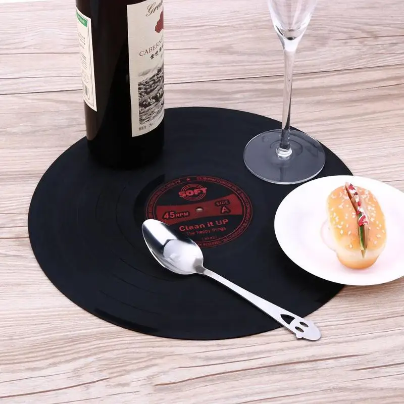 30x30cm Creative Vinyl Silica Table Cup Mat Pad Table Dinning Decoration Placemat Spinning Retro CD Record Dining Coasters Pad
30x30cm Creative Vinyl Silica Table Cup Mat Pad Table Dinning Decoration Placemat Spinning Retro CD Record Dining Coasters Pad