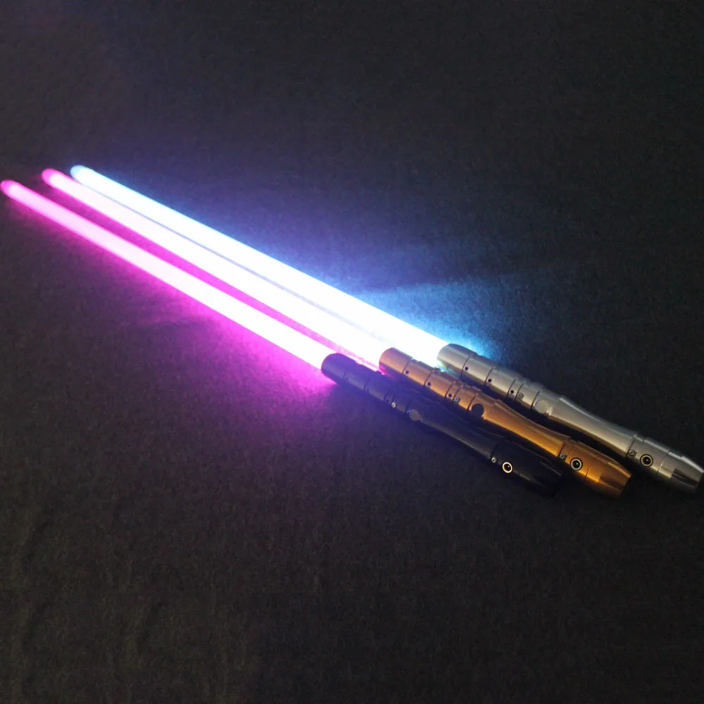 

Halloween Luminous Toys Lightsaber with Light Sound Jedi Sith Luke Light Saber Force Heavy Dueling Color Changing Sound FOC