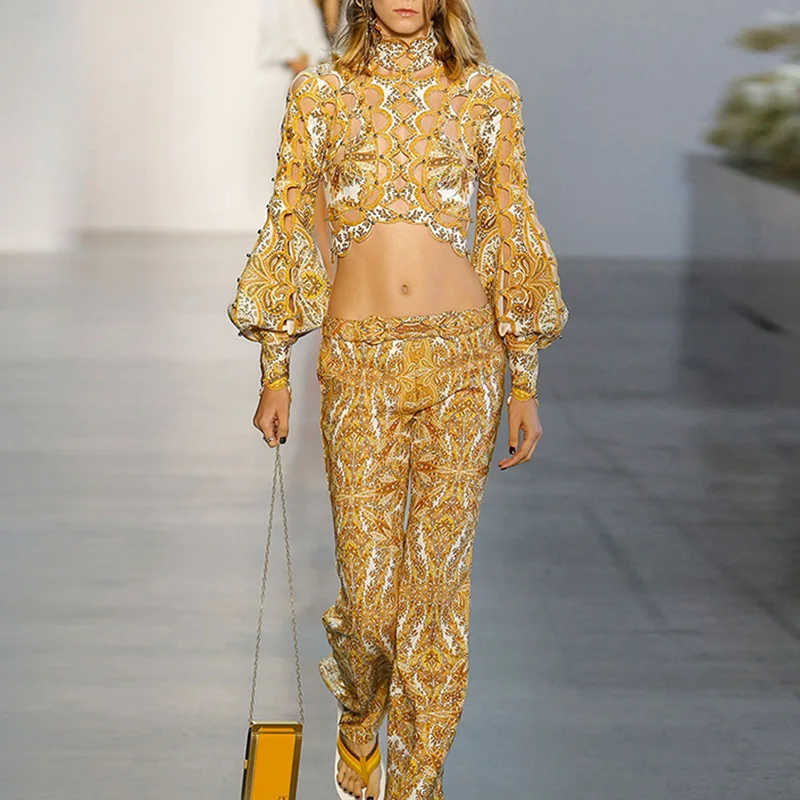 Autumn Designer Print Woman Gold Pants Sets Lantern Sleeve Hollow Out Rivet Short Tops Sashes Gold Linen Long Pants 2 Piece Set
Autumn Designer Print Woman Gold Pants Sets Lantern Sleeve Hollow Out Rivet Short Tops Sashes Gold Linen Long Pants 2 Piece Set