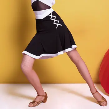 2019 New Plus Size Girls Latin Dance Skirt Children Competition Dress For Ballroom Cha Cha Samba Performance Half Skirts DWY1701
2019 New Plus Size Girls Latin Dance Skirt Children Competition Dress For Ballroom Cha Cha Samba Performance Half Skirts DWY1701