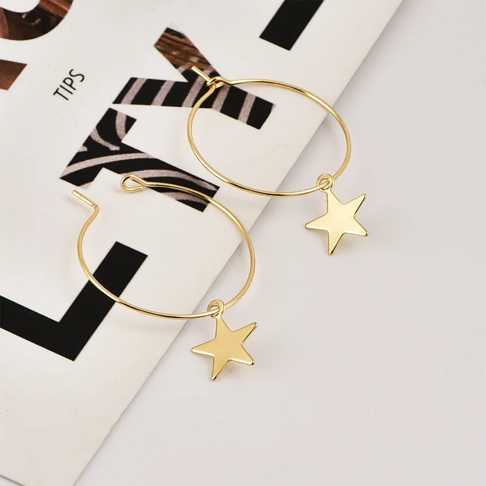 2019 New Personality Simple Pentagram Earring Female Metal Star Hoop Earrings For Women Girl Trendy Statement Brincos Jewelry
2019 New Personality Simple Pentagram Earring Female Metal Star Hoop Earrings For Women Girl Trendy Statement Brincos Jewelry