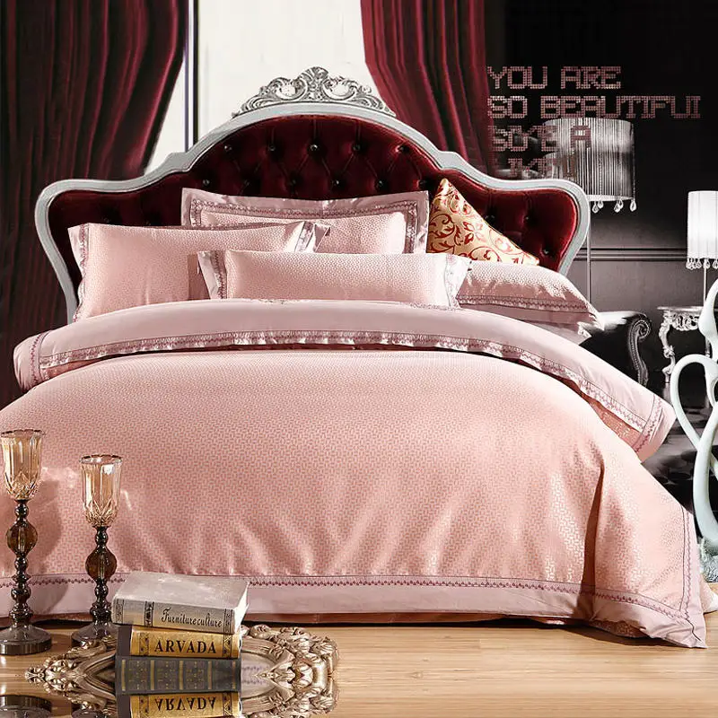 Luxury Bedding 4-Pieces Golden Bedding Set All Season Satin Jacquard Style Queen King size Cotton Bed sheet set Pillow shams
Luxury Bedding 4-Pieces Golden Bedding Set All Season Satin Jacquard Style Queen King size Cotton Bed sheet set Pillow shams
