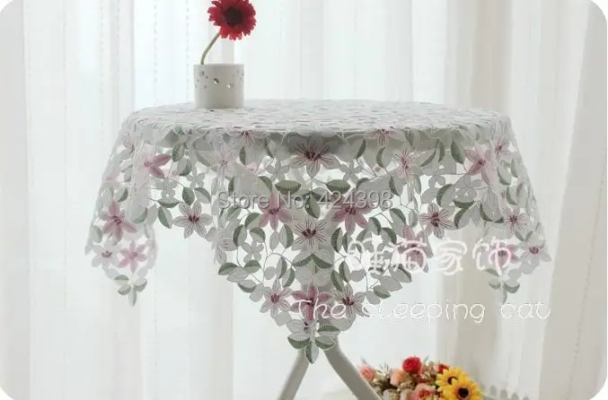 High quality embroidered table cloth lace national embroidery tablecloth universal gremial fashion table runner
High quality embroidered table cloth lace national embroidery tablecloth universal gremial fashion table runner