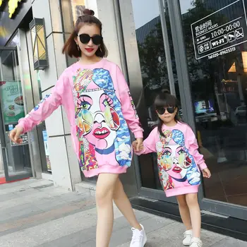 Mother Daughter Dresses Clothes Autumn Winter Loose Long Sleeved T-shirt Pullovers Family Matching Sweaters Coats Female Hoodie
Mother Daughter Dresses Clothes Autumn Winter Loose Long Sleeved T-shirt Pullovers Family Matching Sweaters Coats Female Hoodie