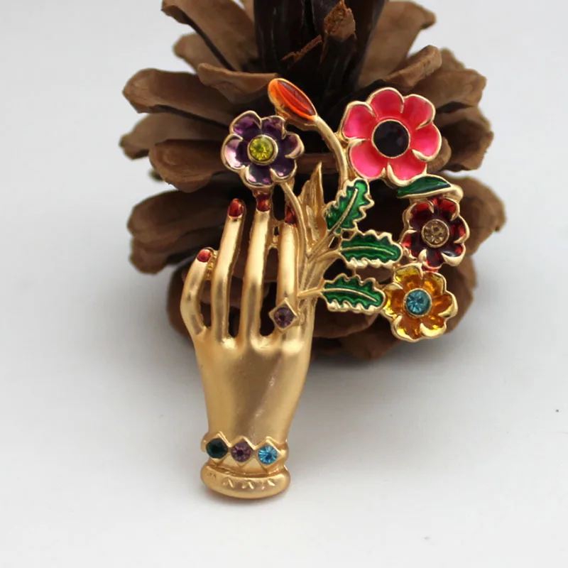 Funmor Flower Brooch Hand Colorful Enamel Pins For Women Girls Retro Corsage Party Vacation Accessories Dress Ornaments Jewelry
Funmor Flower Brooch Hand Colorful Enamel Pins For Women Girls Retro Corsage Party Vacation Accessories Dress Ornaments Jewelry
