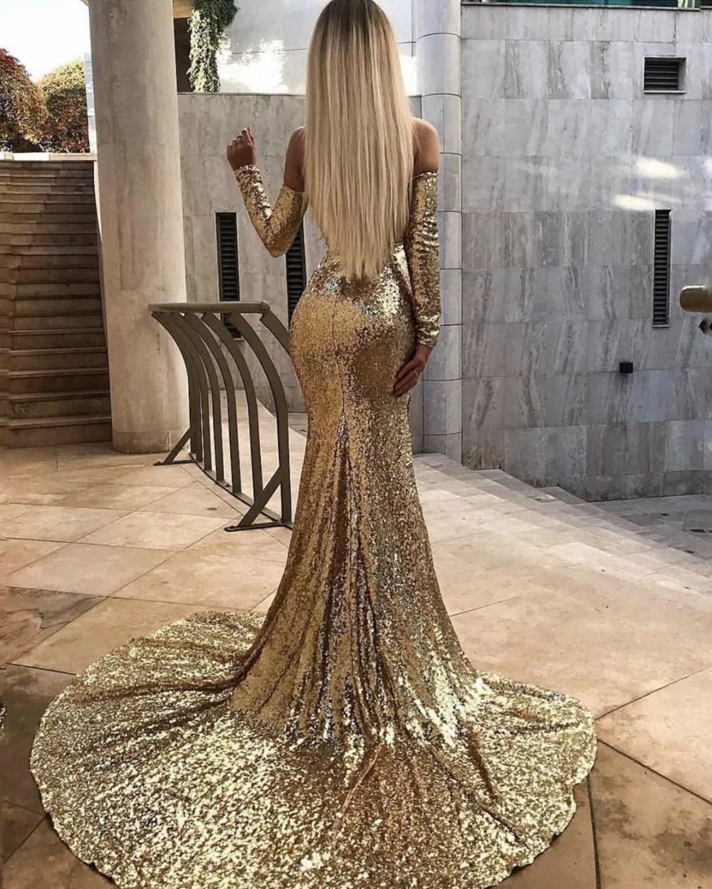 Verngo Sexy Sequin Evening Dress Mermaid 2019 Gold Simple Long Dress Special Occasion Dress Robe De Soire custom made
Verngo Sexy Sequin Evening Dress Mermaid 2019 Gold Simple Long Dress Special Occasion Dress Robe De Soire custom made