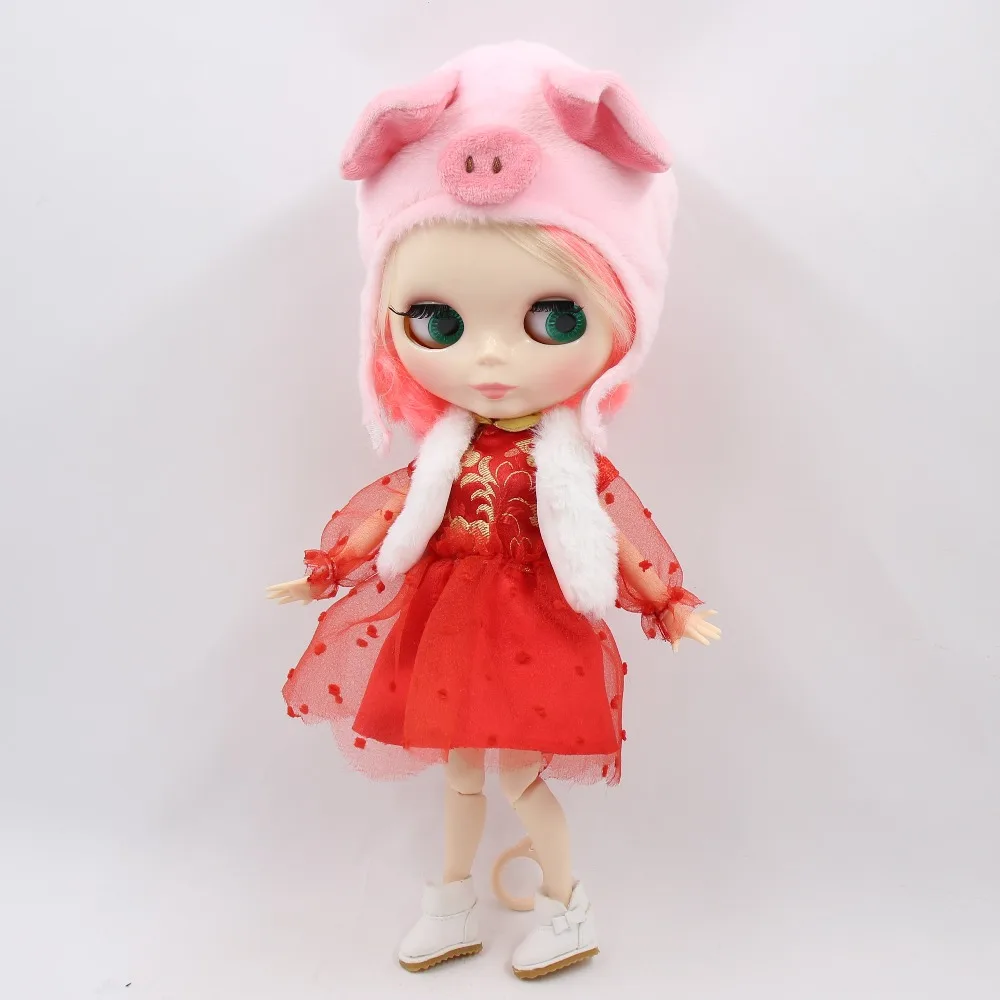 Blyth doll toy Outfits for icy licca New Year suit with pig hat, only clothes no doll
Blyth doll toy Outfits for icy licca New Year suit with pig hat, only clothes no doll