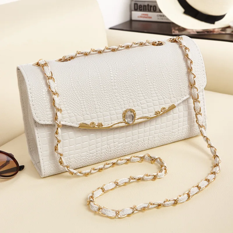 New Chain Handbag Mini Bag Korean Version of The Tide Shoulder Messenger Bag Student Small Square Bag
New Chain Handbag Mini Bag Korean Version of The Tide Shoulder Messenger Bag Student Small Square Bag