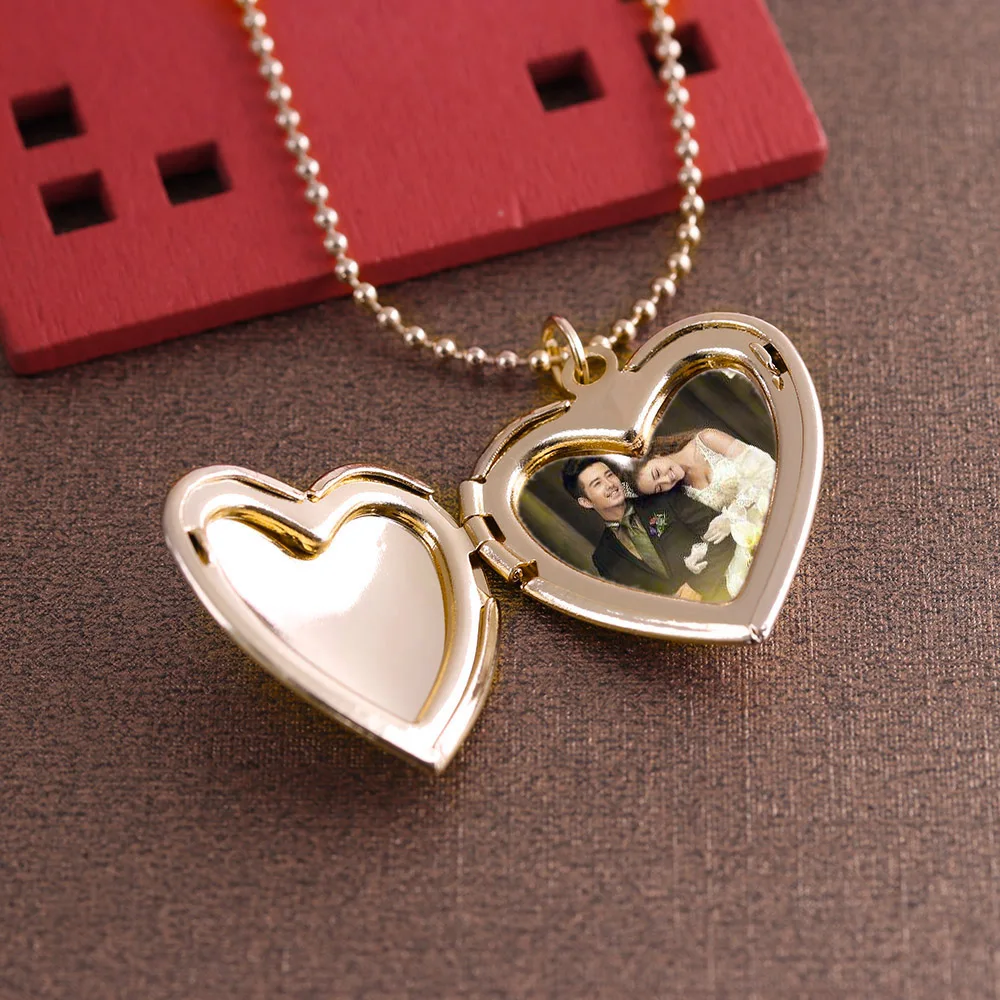 HOOH 1PC Heart Shaped Friend Photo Picture Frame Locket Pendant for Necklace Romantic Jewelry Couple Valentine's Day Gift
HOOH 1PC Heart Shaped Friend Photo Picture Frame Locket Pendant for Necklace Romantic Jewelry Couple Valentine's Day Gift