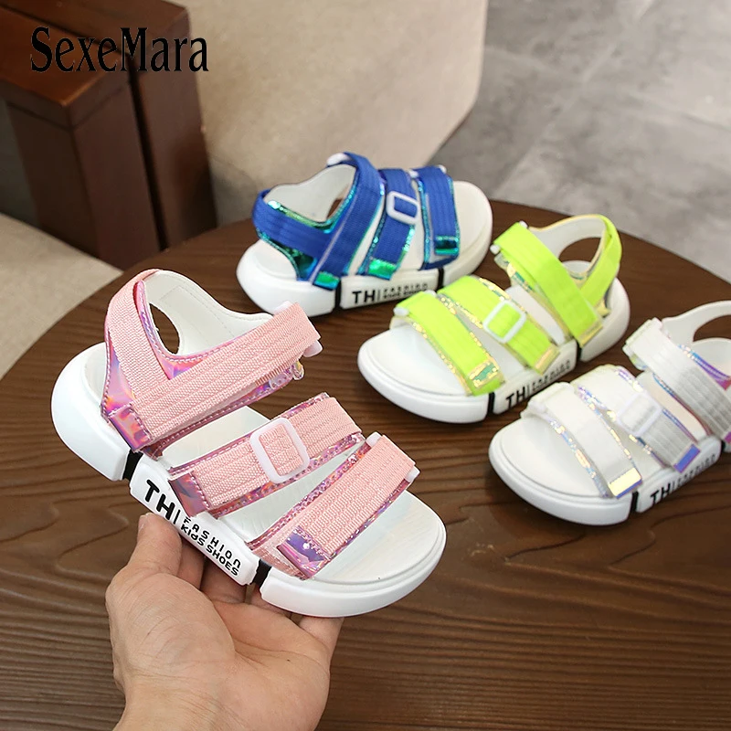 Childrens Shoes Outdoor Leisure Sandal 2019 Summer Good Quality Fashion Jelly Color Boys Girls Casual Light Beach Sandals C04292
Childrens Shoes Outdoor Leisure Sandal 2019 Summer Good Quality Fashion Jelly Color Boys Girls Casual Light Beach Sandals C04292