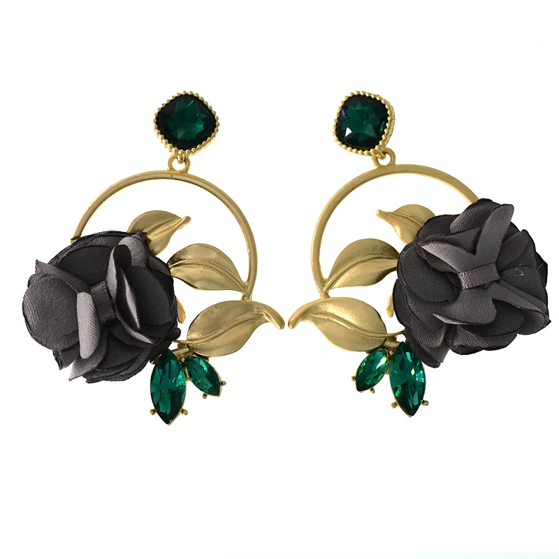 Exaggerated Big Leather Flower Classics Vintage Baroque Drop Earrings Jewelry European Fashion Drop Earring for Women New year
Exaggerated Big Leather Flower Classics Vintage Baroque Drop Earrings Jewelry European Fashion Drop Earring for Women New year