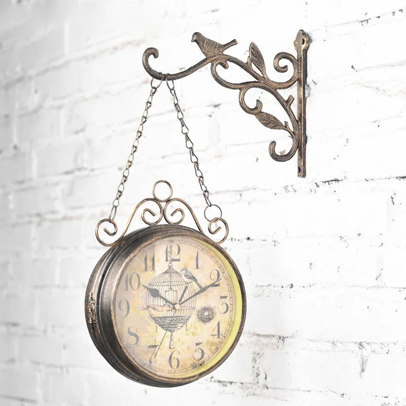 Retro-antiquity Originality Two-sided Wall clock Simplicity Iron Art Clock A living room decorate Silence quartz clock
Retro-antiquity Originality Two-sided Wall clock Simplicity Iron Art Clock A living room decorate Silence quartz clock