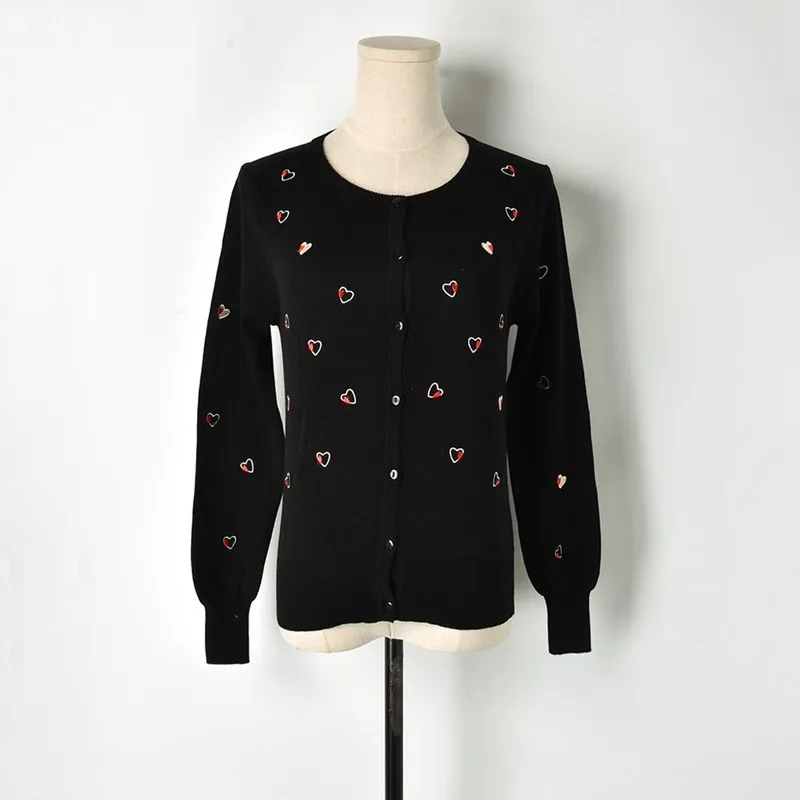 2018 New Autumn Sweet Heart Embroidery Knitted Sweater Women Luxury Runway Design Casual Knitwear Coat Jumper Cardigan Female
2018 New Autumn Sweet Heart Embroidery Knitted Sweater Women Luxury Runway Design Casual Knitwear Coat Jumper Cardigan Female