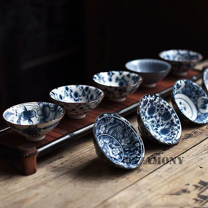 1PCS!!WIZAMONY Bue and White Chinese Porcelain Tea Bowl Teacup Tea Set Ceramic Atique Glaze Kung Fu Tea Master Cup
1PCS!!WIZAMONY Bue and White Chinese Porcelain Tea Bowl Teacup Tea Set Ceramic Atique Glaze Kung Fu Tea Master Cup