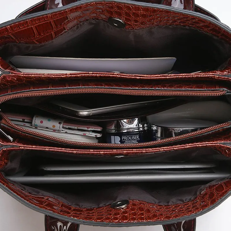 HISUELY High Quality Crocodile Pattern Women Handbag Luxury Designer Bag Fashion Simple Shoulder Messenger Bag Black Red Tote
HISUELY High Quality Crocodile Pattern Women Handbag Luxury Designer Bag Fashion Simple Shoulder Messenger Bag Black Red Tote