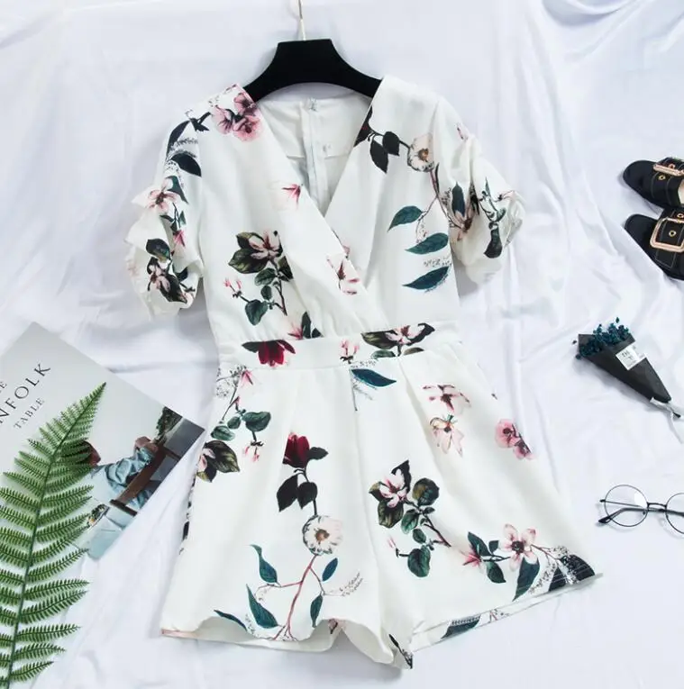 Women's V neck short sleeve Print Playsuits Lady's Vintage Spring Summer Wide leg shorts imitation satin Jumpsuits TB1258
Women's V neck short sleeve Print Playsuits Lady's Vintage Spring Summer Wide leg shorts imitation satin Jumpsuits TB1258