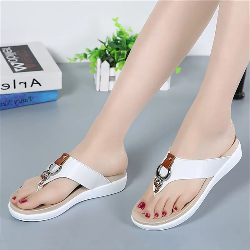 2018 Hot Women Slippers Fashion Spring Summer Autumn Leather Slippers Women Slides Flip Flops Flat Shoes outside A060
2018 Hot Women Slippers Fashion Spring Summer Autumn Leather Slippers Women Slides Flip Flops Flat Shoes outside A060