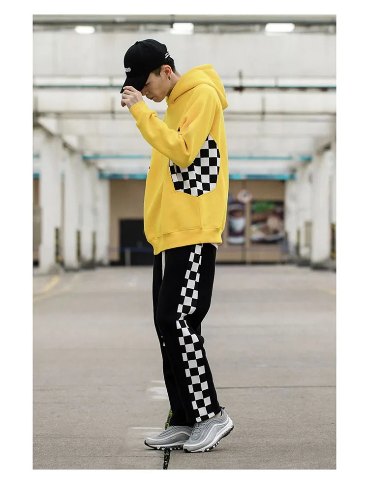 Aolamegs Men's casual pants side stripe black white plaid track pants street fashion loose sweatpants drawstring straight pants (9)
