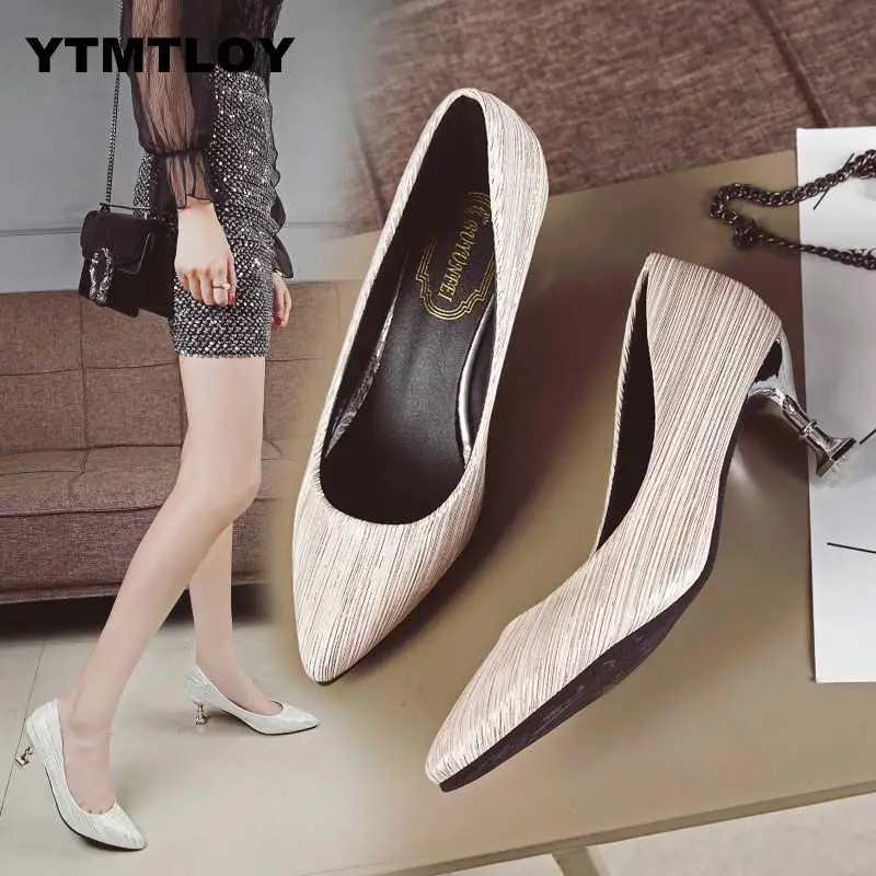 Fashion 2019 Crystal Bling Pumps Women Elegant Thin High Heels Point toe Party Wedding Shoes Woman Sexy Bridal Pumps Stiletto
Fashion 2019 Crystal Bling Pumps Women Elegant Thin High Heels Point toe Party Wedding Shoes Woman Sexy Bridal Pumps Stiletto