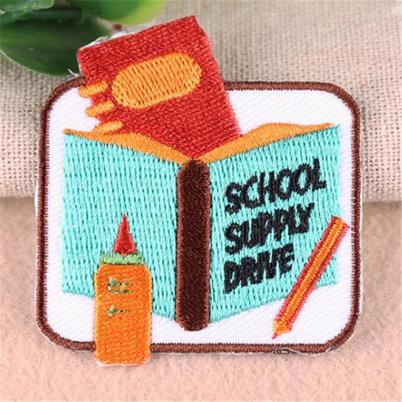 T shirt women Embroidered patch SCHOOL book Logo Stranger things Applique iron on patches for clothing Diy deal with it Stickers
T shirt women Embroidered patch SCHOOL book Logo Stranger things Applique iron on patches for clothing Diy deal with it Stickers
