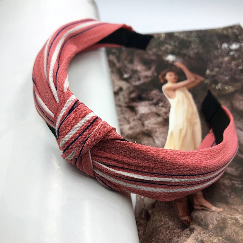 New Fashion Lmitation Korean Stripes Hairband Women Knitted knotted Headband Cute Head Hoop Elegant Hair Accessories
New Fashion Lmitation Korean Stripes Hairband Women Knitted knotted Headband Cute Head Hoop Elegant Hair Accessories