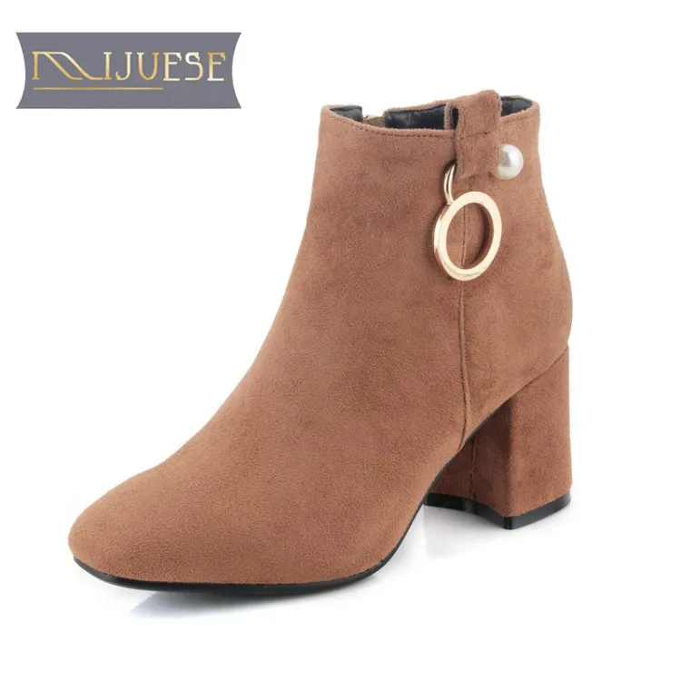 MLJUESE 2018 women ankle boots Flock autumn winter metal decoration square heel riding boots women size 32-42 women boots
MLJUESE 2018 women ankle boots Flock autumn winter metal decoration square heel riding boots women size 32-42 women boots
