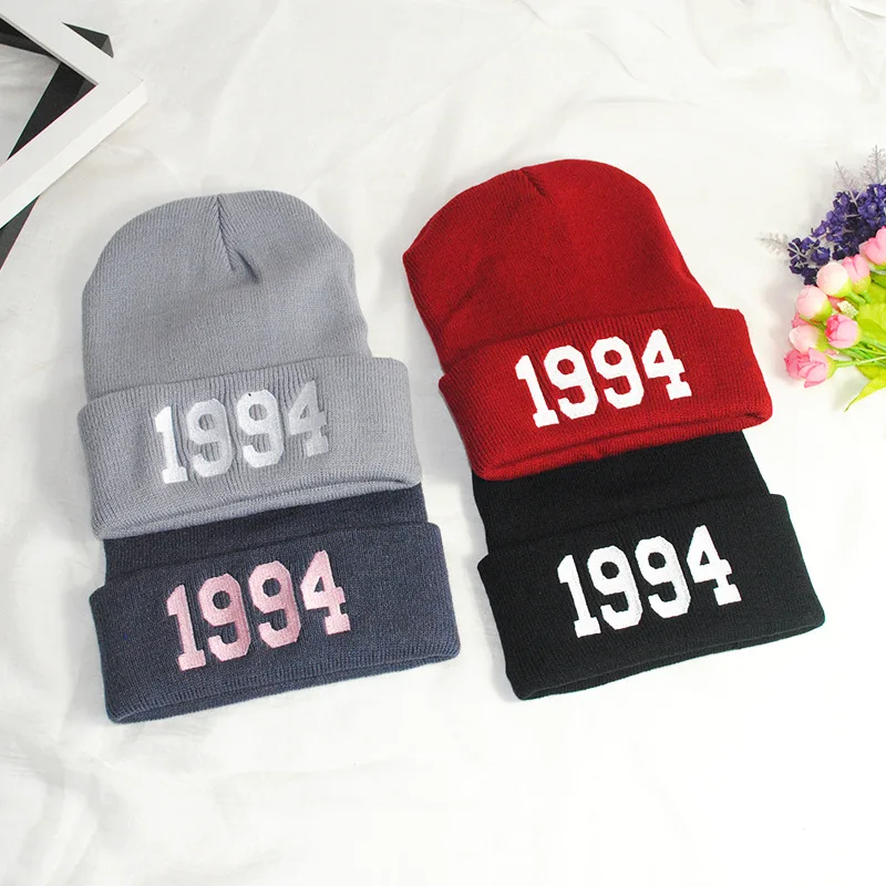 Ladychili Men Women Couple Both Use Autumn Winter Beanie Hip Hop Hat with Numbers 1994 Comfort Knit Cap Gorro Invierno CC20
Ladychili Men Women Couple Both Use Autumn Winter Beanie Hip Hop Hat with Numbers 1994 Comfort Knit Cap Gorro Invierno CC20