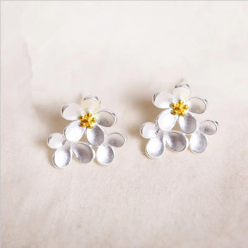 LUKENI Trendy Daisy Flower Stud Earrings Girl Jewelry Top Quality 925 Sterling Silver Earrings For Women Lady Party Accessories
LUKENI Trendy Daisy Flower Stud Earrings Girl Jewelry Top Quality 925 Sterling Silver Earrings For Women Lady Party Accessories