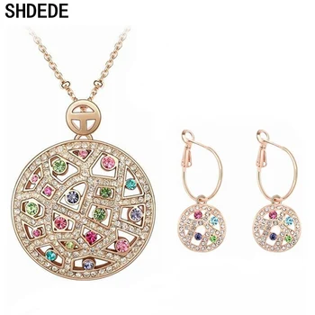 SHDEDE Classic Fashion Jewelry Sets Necklace Hoop Earrings Austrian Crystal Hollow Pendants For Women Birthday Gift -3541
SHDEDE Classic Fashion Jewelry Sets Necklace Hoop Earrings Austrian Crystal Hollow Pendants For Women Birthday Gift -3541