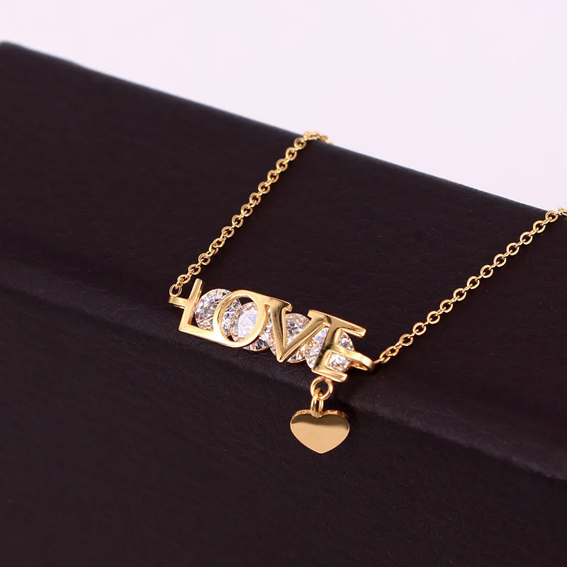 Fashion Women Jewelry LOVE Clip Crystal Heart Necklace Letter Short Clavicle Necklace for Women Wedding Party Gift
Fashion Women Jewelry LOVE Clip Crystal Heart Necklace Letter Short Clavicle Necklace for Women Wedding Party Gift