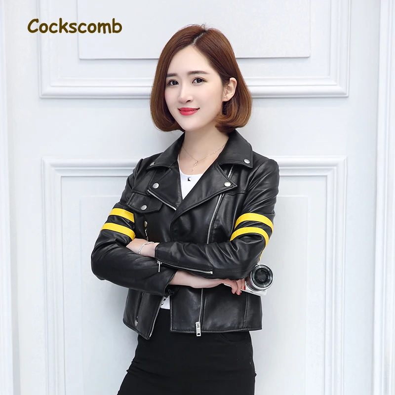 Cockscomb Contrast Color Leather Jacket Women Turn Down Collar Zippers Studs Real Sheepskin Leather Coats 2018 Autumn Winter
Cockscomb Contrast Color Leather Jacket Women Turn Down Collar Zippers Studs Real Sheepskin Leather Coats 2018 Autumn Winter