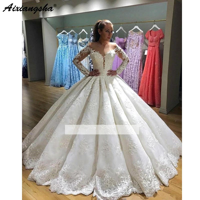 Long Sleeves Muslim Wedding Dresses Ball Gown Lace Beaded Boho Dubai Arabic Wedding Gown Bridal Dress Vestido De Noiva 2019
Long Sleeves Muslim Wedding Dresses Ball Gown Lace Beaded Boho Dubai Arabic Wedding Gown Bridal Dress Vestido De Noiva 2019