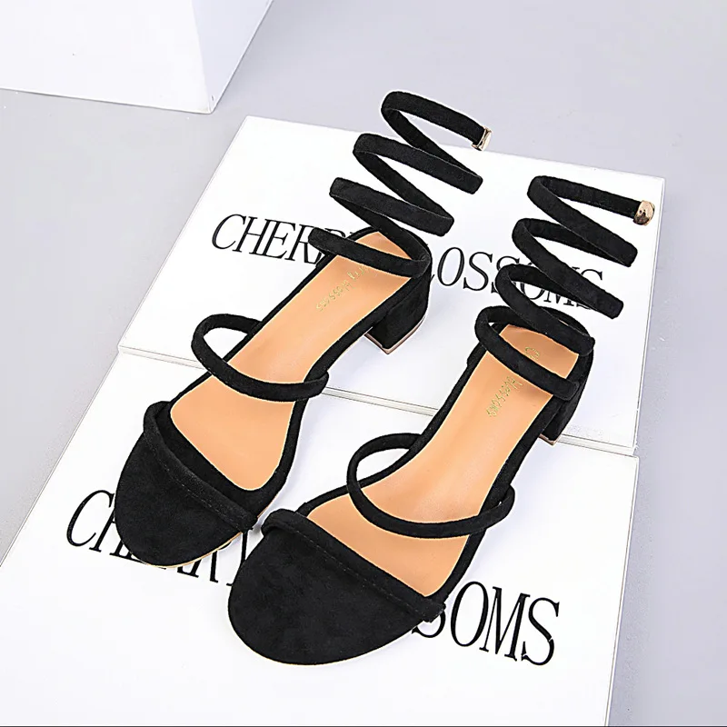 luxury flock narrow band gladiator sandals brand serpentine winding summer women shoes elegant korean open toe chunky sandalias
luxury flock narrow band gladiator sandals brand serpentine winding summer women shoes elegant korean open toe chunky sandalias