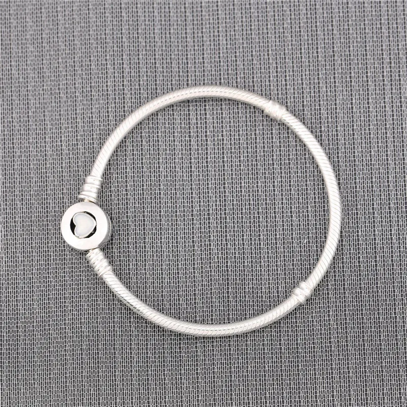 Authentic 925 Sterling Silver Bead Charm Snake Chain Fit Original Pandora Bracelet with Glue Heart Clasp for Women DIY Jewelry
Authentic 925 Sterling Silver Bead Charm Snake Chain Fit Original Pandora Bracelet with Glue Heart Clasp for Women DIY Jewelry