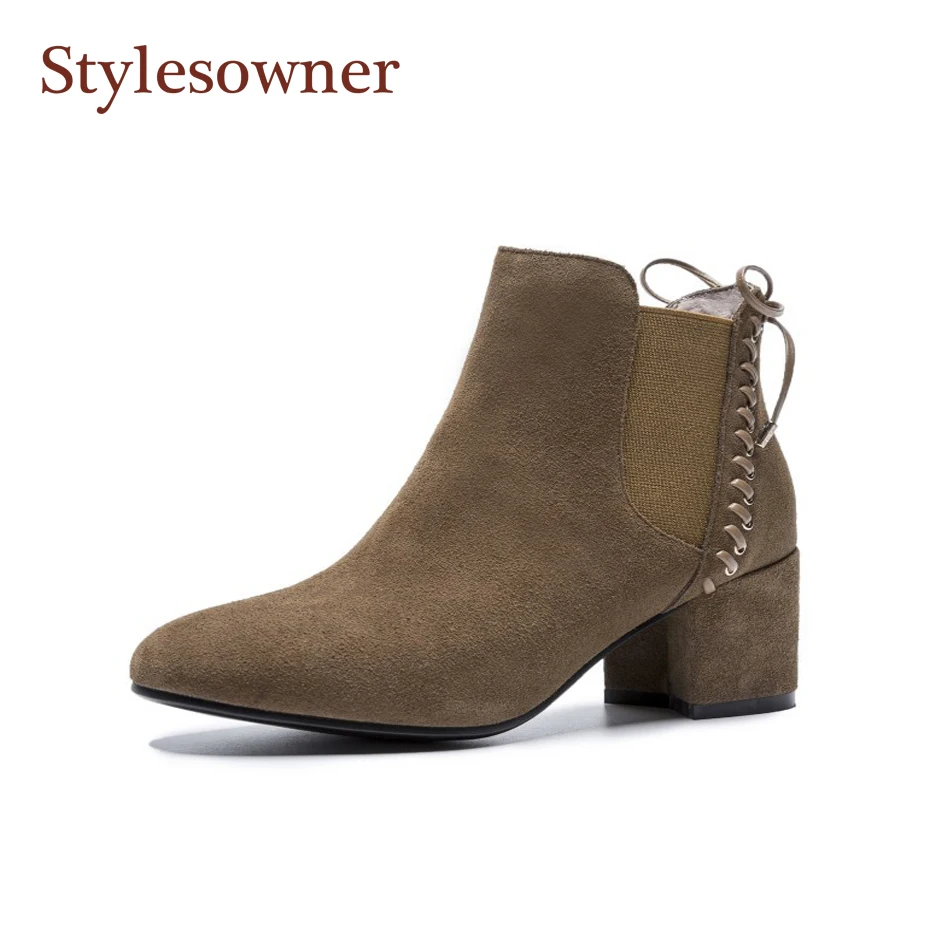 Stylesowner 2018 new winter women short boots cow suede weave joker bootie chunky heel comfortable all match bota shoe
Stylesowner 2018 new winter women short boots cow suede weave joker bootie chunky heel comfortable all match bota shoe