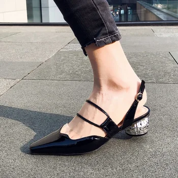 VANKARING brand shoes fashion summer genuine leather shoes women sandals comfortable date shoes dress party casual sandals mules
VANKARING brand shoes fashion summer genuine leather shoes women sandals comfortable date shoes dress party casual sandals mules