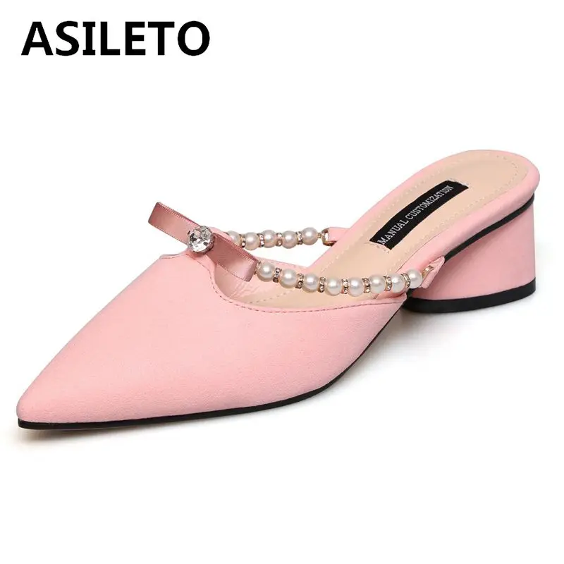 ASILETO real kid suede Leather shoes pearl bowtie women Mules summer slippers closed toe Slides Outdoor high Heels flip flops
ASILETO real kid suede Leather shoes pearl bowtie women Mules summer slippers closed toe Slides Outdoor high Heels flip flops