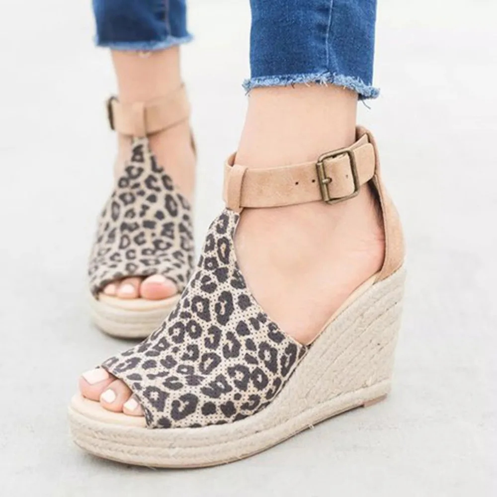 2019 Women's Leopard Print Wedges Shoe High Heels Sandals Women Gladiator Summer Transparent Ladies Beach Sandal Dropshipping 2j
2019 Women's Leopard Print Wedges Shoe High Heels Sandals Women Gladiator Summer Transparent Ladies Beach Sandal Dropshipping 2j