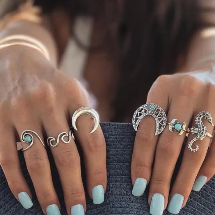 Gothic Punk Indian Wedding Heart Love Finger Ring Sets Retro Crown Pattern Midi Rings For Best Friend Vitage Jewelry
Gothic Punk Indian Wedding Heart Love Finger Ring Sets Retro Crown Pattern Midi Rings For Best Friend Vitage Jewelry
