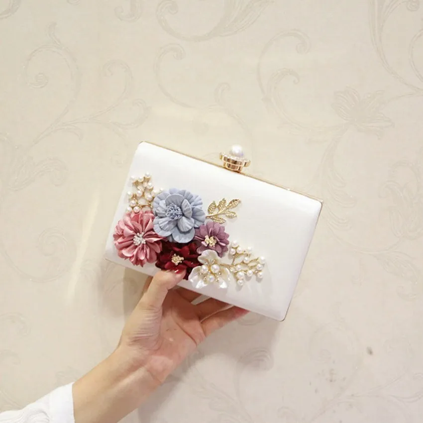 2019 Pearl Flower Design PU Leather Women Evening Bags Clutch Bags Party Minaudiere Handbags Purse Wedding Bags Bolsa Feminina
2019 Pearl Flower Design PU Leather Women Evening Bags Clutch Bags Party Minaudiere Handbags Purse Wedding Bags Bolsa Feminina