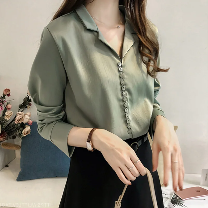 High Quality Silk Long Sleeve Shirts Spring Solid Color Women Shirt Blouses Plus Size Fashion Loose Soft Female Tops LJ2258
High Quality Silk Long Sleeve Shirts Spring Solid Color Women Shirt Blouses Plus Size Fashion Loose Soft Female Tops LJ2258