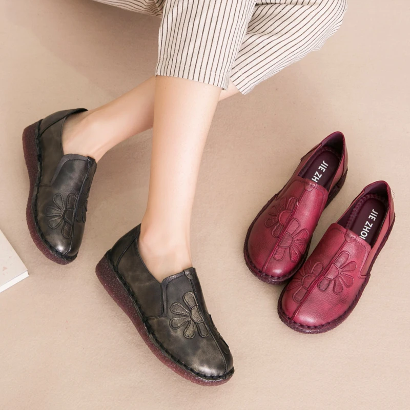 AARDIMI Spring Retro Genuine Leather Women Shoes Comfortable Print Slip-On Flats Shoes Women Loafers Soft Sole Prevent Slipping
AARDIMI Spring Retro Genuine Leather Women Shoes Comfortable Print Slip-On Flats Shoes Women Loafers Soft Sole Prevent Slipping