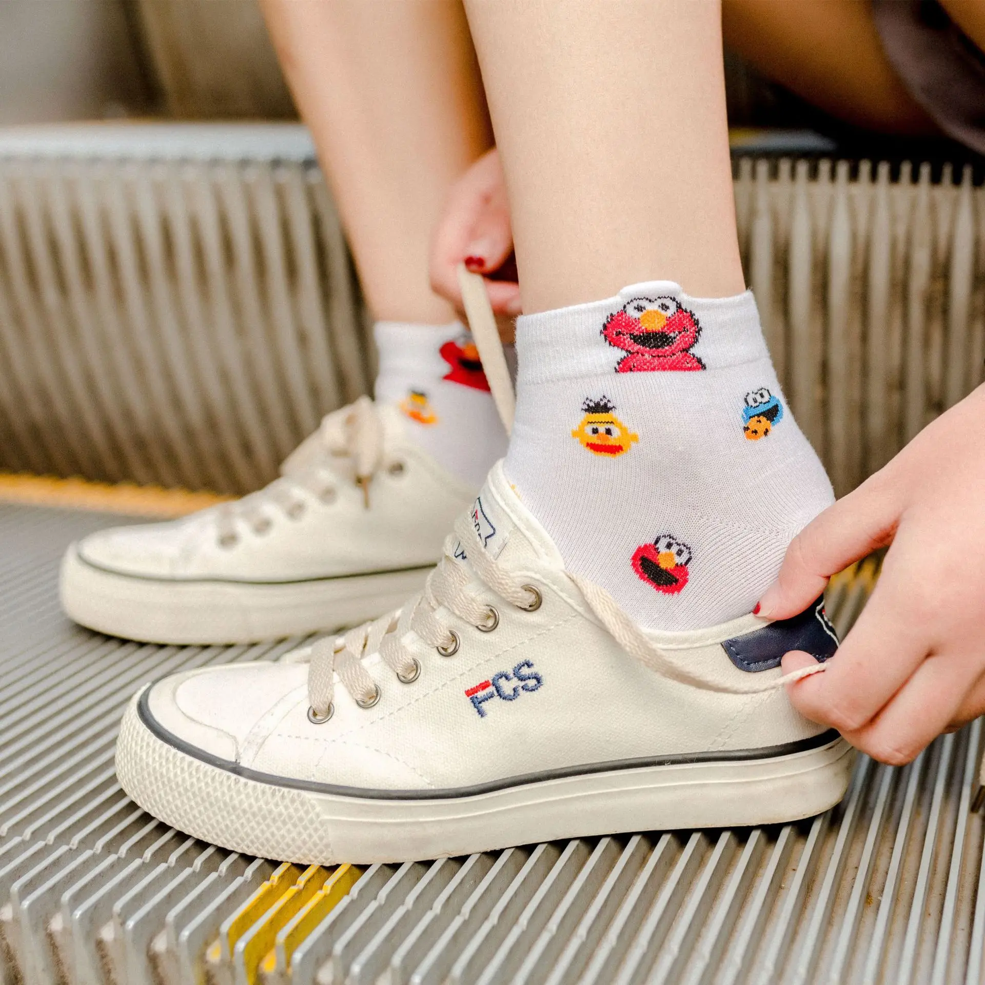Cute Cartoon Sesame Street Socks Elmo Cookie Monster Fashion Novelty Funny Women Sock Autumn Comfortable Breathable Cotton Socks
Cute Cartoon Sesame Street Socks Elmo Cookie Monster Fashion Novelty Funny Women Sock Autumn Comfortable Breathable Cotton Socks