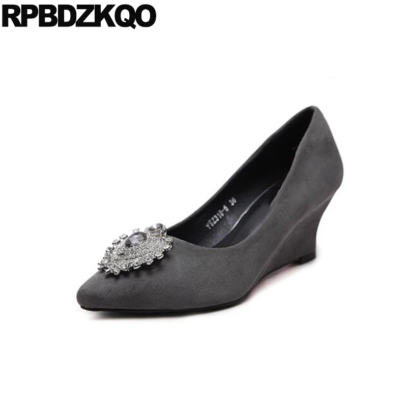 Pointed Toe Gray Wedge Suede 3 Inch Rhinestone Pumps Ladies Medium Evening Size 33 Wine Red Sexy Women Shoes Rhinestones Bling
Pointed Toe Gray Wedge Suede 3 Inch Rhinestone Pumps Ladies Medium Evening Size 33 Wine Red Sexy Women Shoes Rhinestones Bling