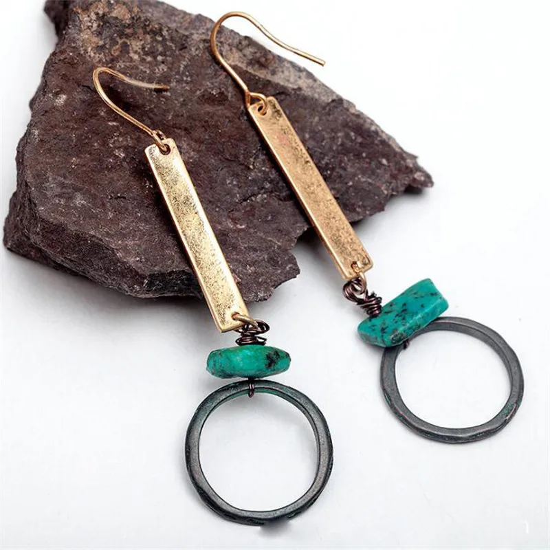 Ethnic Style Blue Natural Stone Pendant Long Dangle Earrings For Women Chic Golden Alloy Charm Round Earring Hot Sale
Ethnic Style Blue Natural Stone Pendant Long Dangle Earrings For Women Chic Golden Alloy Charm Round Earring Hot Sale