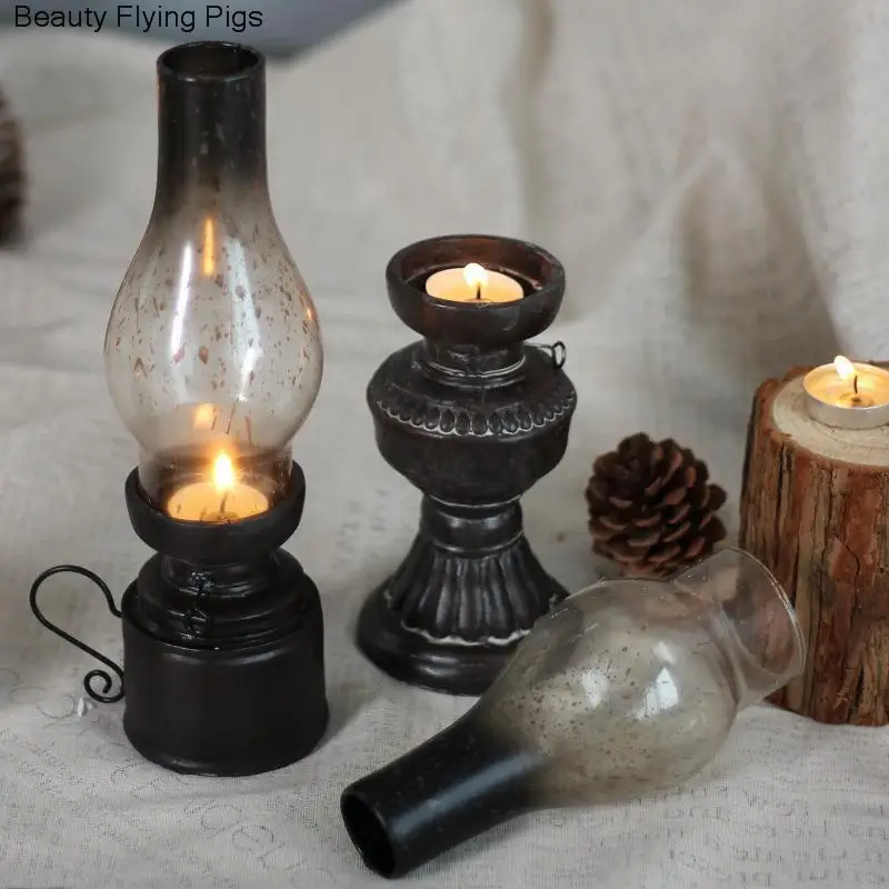 Home decoration Nostalgic Old Kerosene Lamp Lighting Figure Vintage Harz Crafts Europe Housing Culture Horse Ornament Retro Gift
Home decoration Nostalgic Old Kerosene Lamp Lighting Figure Vintage Harz Crafts Europe Housing Culture Horse Ornament Retro Gift