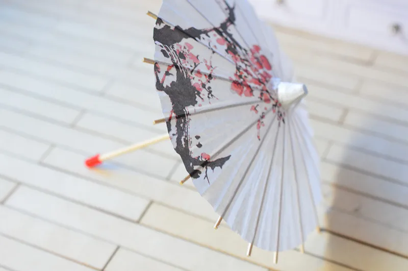 Blyth doll accessories mini umbrella Shooting props suitable for 1/8 BJD Blyth Pullip AZ OB doll accesorries mini toy
Blyth doll accessories mini umbrella Shooting props suitable for 1/8 BJD Blyth Pullip AZ OB doll accesorries mini toy