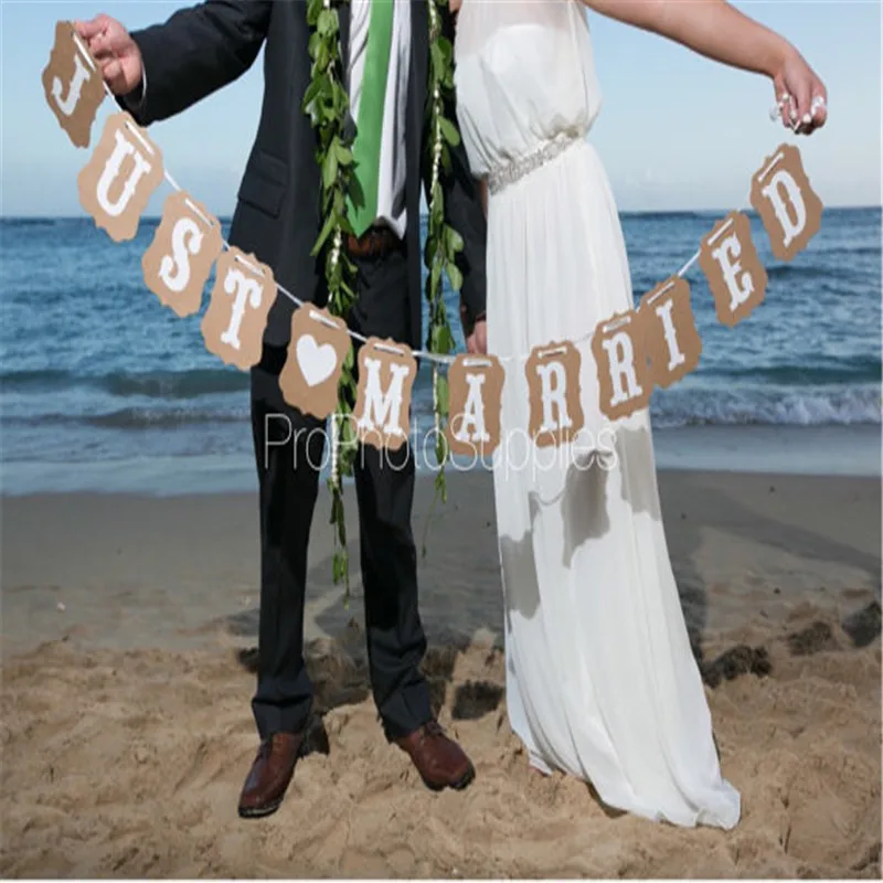 Photo booth cake Wedding Decoration Vintage JUST MARRIED Wedding Card Banner bunting Props Bridal Party fun birthday supplies
Photo booth cake Wedding Decoration Vintage JUST MARRIED Wedding Card Banner bunting Props Bridal Party fun birthday supplies